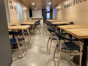 Retail in Barcelona, Barcelona to rent Interior Photo- Image 1 of 6