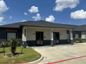 4224 Cypress Creek Pky, Houston, TX for rent Building Photo- Image 1 of 15