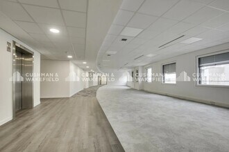 Office in Puteaux to rent Interior Photo- Image 2 of 4