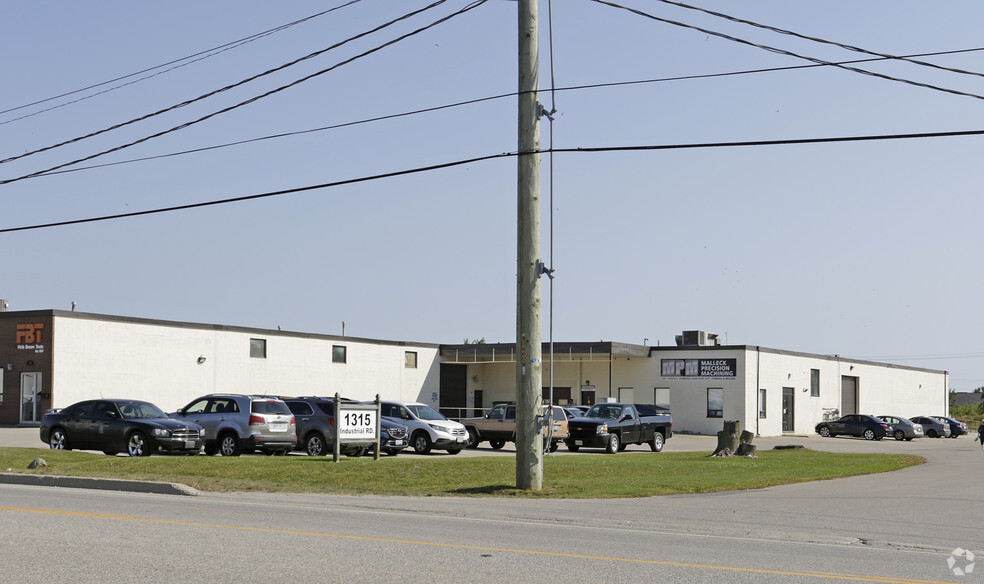 1297 Industrial Rd, Cambridge, ON for rent - Primary Photo - Image 1 of 5