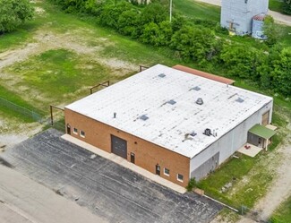 More details for 174 S Harrison St, Oswego, IL - Multiple Space Uses for Rent