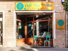 Retail in Esplugues de Llobregat, Barcelona to rent Interior Photo- Image 1 of 24