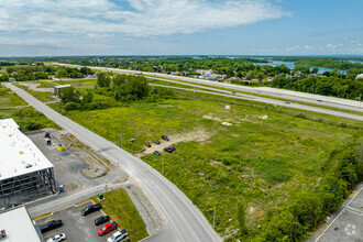 Avenue Pierre-Dansereau, Salaberry-de-valleyfield, QC - aerial  map view