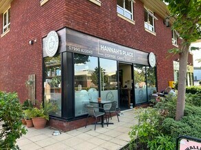 Springwood Way, Macclesfield to rent Building Photo- Image 1 of 5