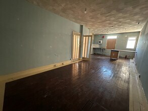 12-12A Gillygate, Pontefract to rent Construction Photo- Image 2 of 3