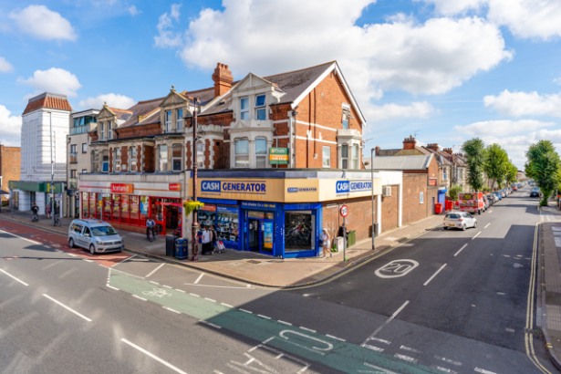 84 London Rd, Portsmouth for sale - Building Photo - Image 1 of 9