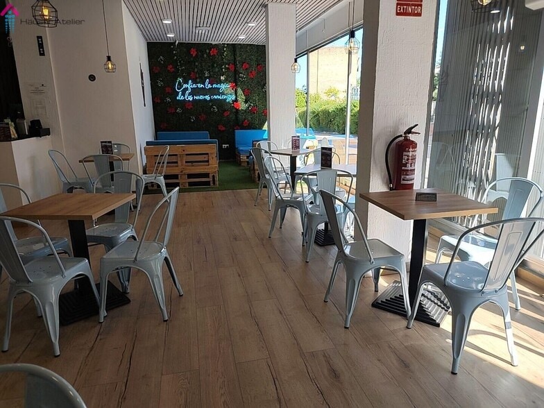 Retail in Madrid, Madrid to rent - Interior Photo - Image 2 of 14