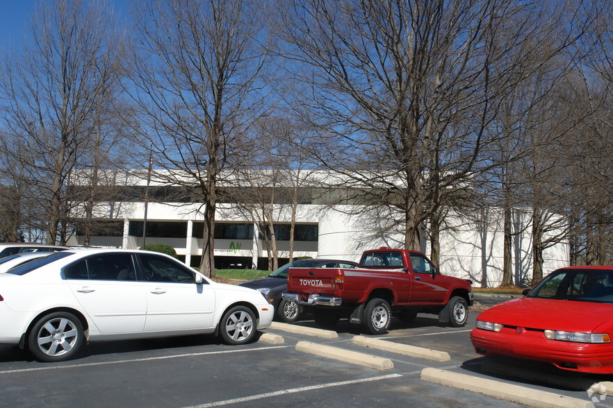 10005 Monroe Rd, Charlotte, NC for sale - Primary Photo - Image 1 of 1