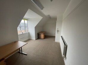 London Rd, St Albans to rent Interior Photo- Image 2 of 2