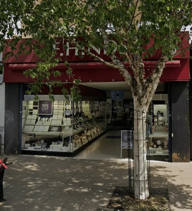 High St, Kingston Upon Thames to rent Building Photo- Image 1 of 2