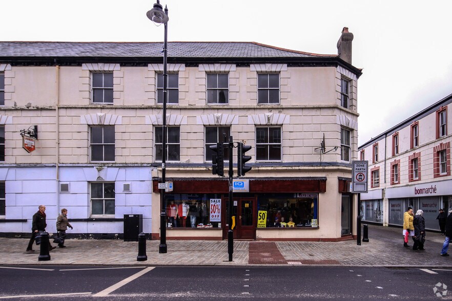 25A Victoria Sq, Aberdare for sale - Primary Photo - Image 1 of 1