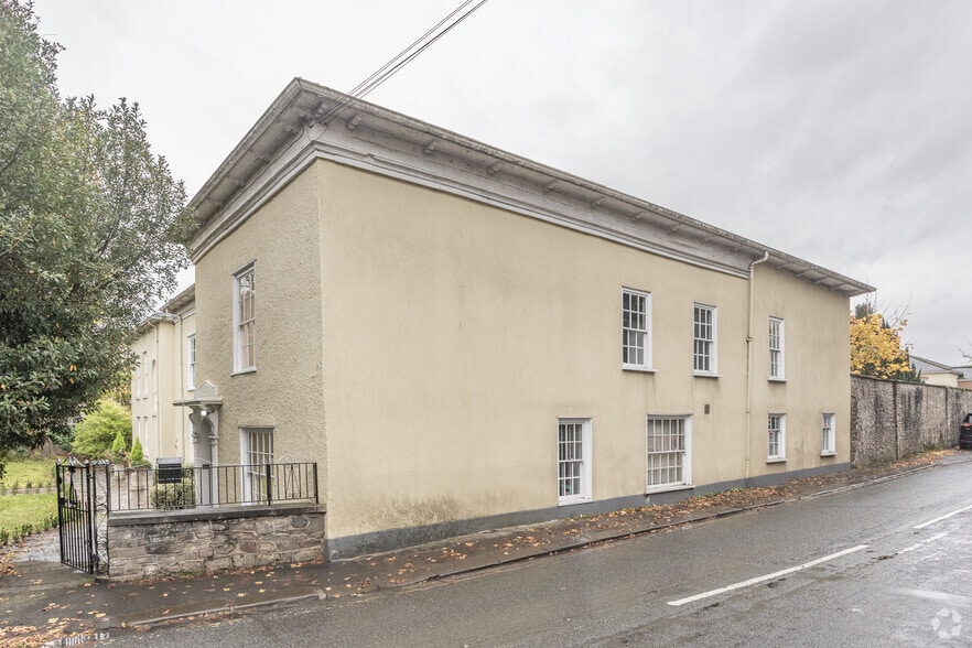 1 Henbury Rd, Bristol to rent - Building Photo - Image 3 of 7