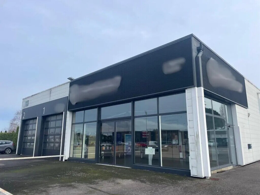Location Commerce 530 m² - Photo 1