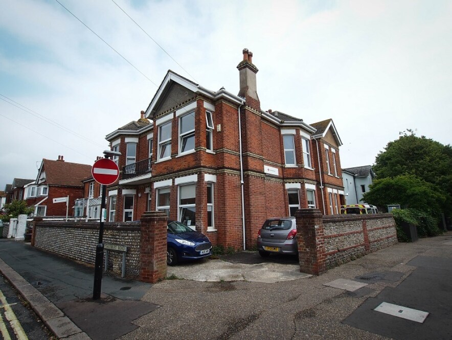12 Shelley Rd, Worthing for sale Primary Photo- Image 1 of 1