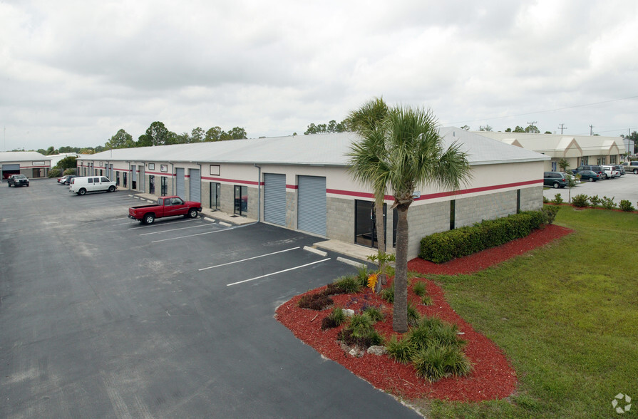 4250 Dow Rd, Melbourne, FL for sale - Primary Photo - Image 1 of 1