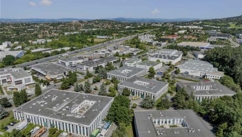 Light Industrial in Limonest to rent Aerial- Image 1 of 18