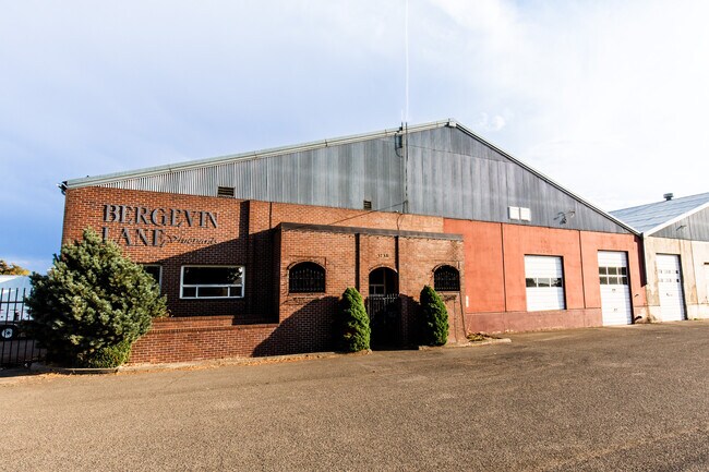 More details for 1215 W Poplar St, Walla Walla, WA - Industrial to Rent