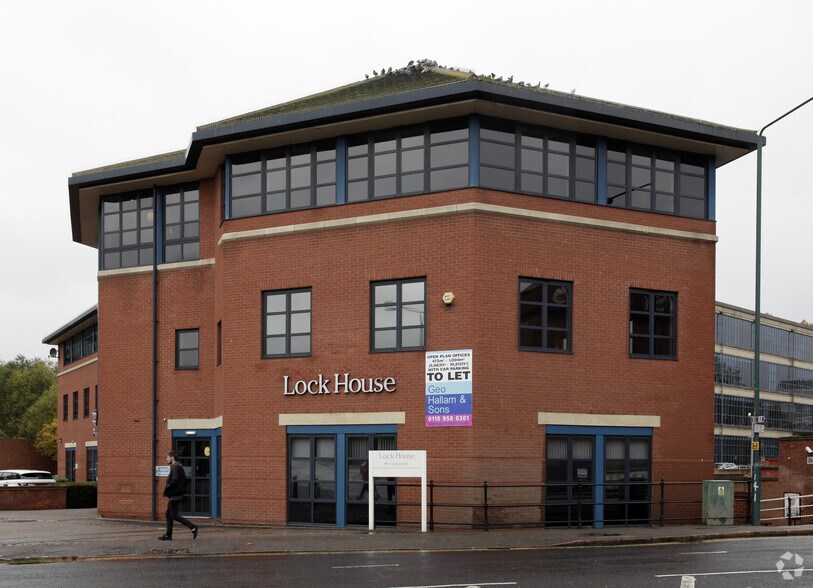 2 Castle Meadow Rd, Nottingham to rent - Building Photo - Image 2 of 7