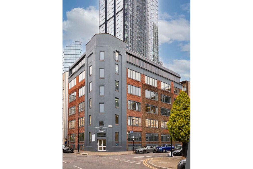 142 Central St, London to rent - Building Photo - Image 2 of 4