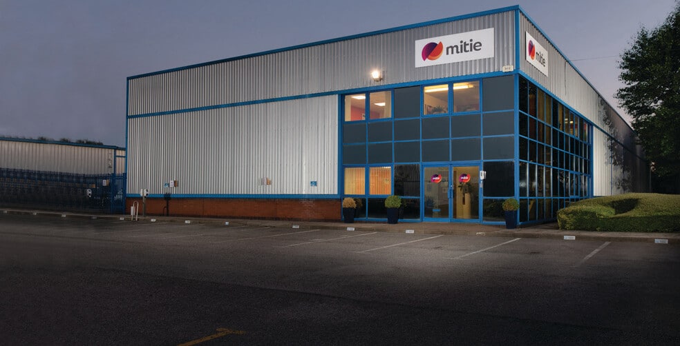 1&2 Glaisdale Business Centre portfolio of 2 properties for sale on LoopNet.co.uk - Primary Photo - Image 3 of 3