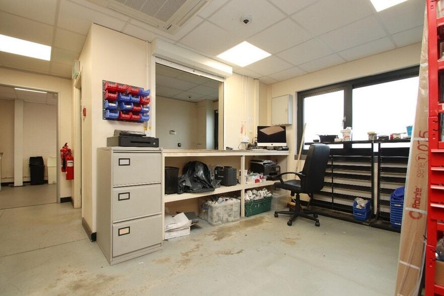 Haine Rd, Ramsgate to rent - Interior Photo - Image 3 of 22