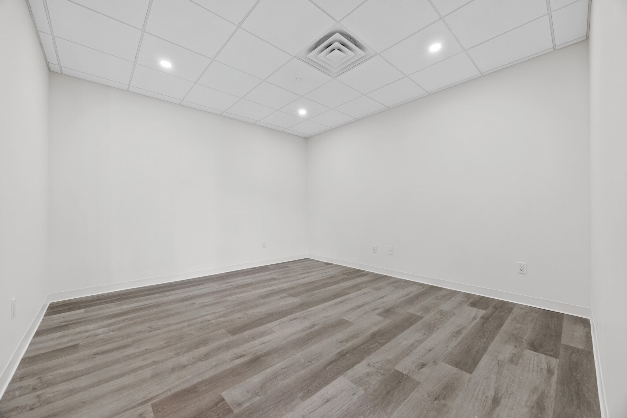 112 Main St, Port Chester, NY to rent Building Photo- Image 1 of 3