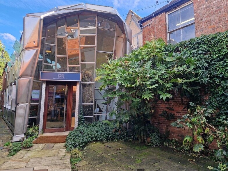 8A High St, Ledbury to rent - Primary Photo - Image 1 of 1