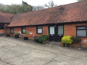 Spring Meadows Business Centre, Wokingham for sale Primary Photo- Image 1 of 1