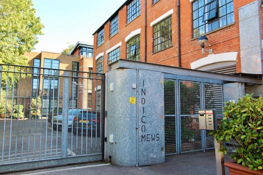 Carysfort Rd, London to rent - Building Photo - Image 1 of 14