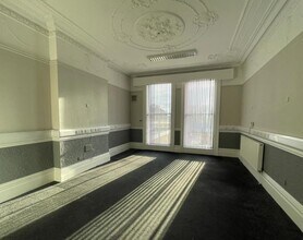 6a South Para, Doncaster to rent Interior Photo- Image 1 of 4