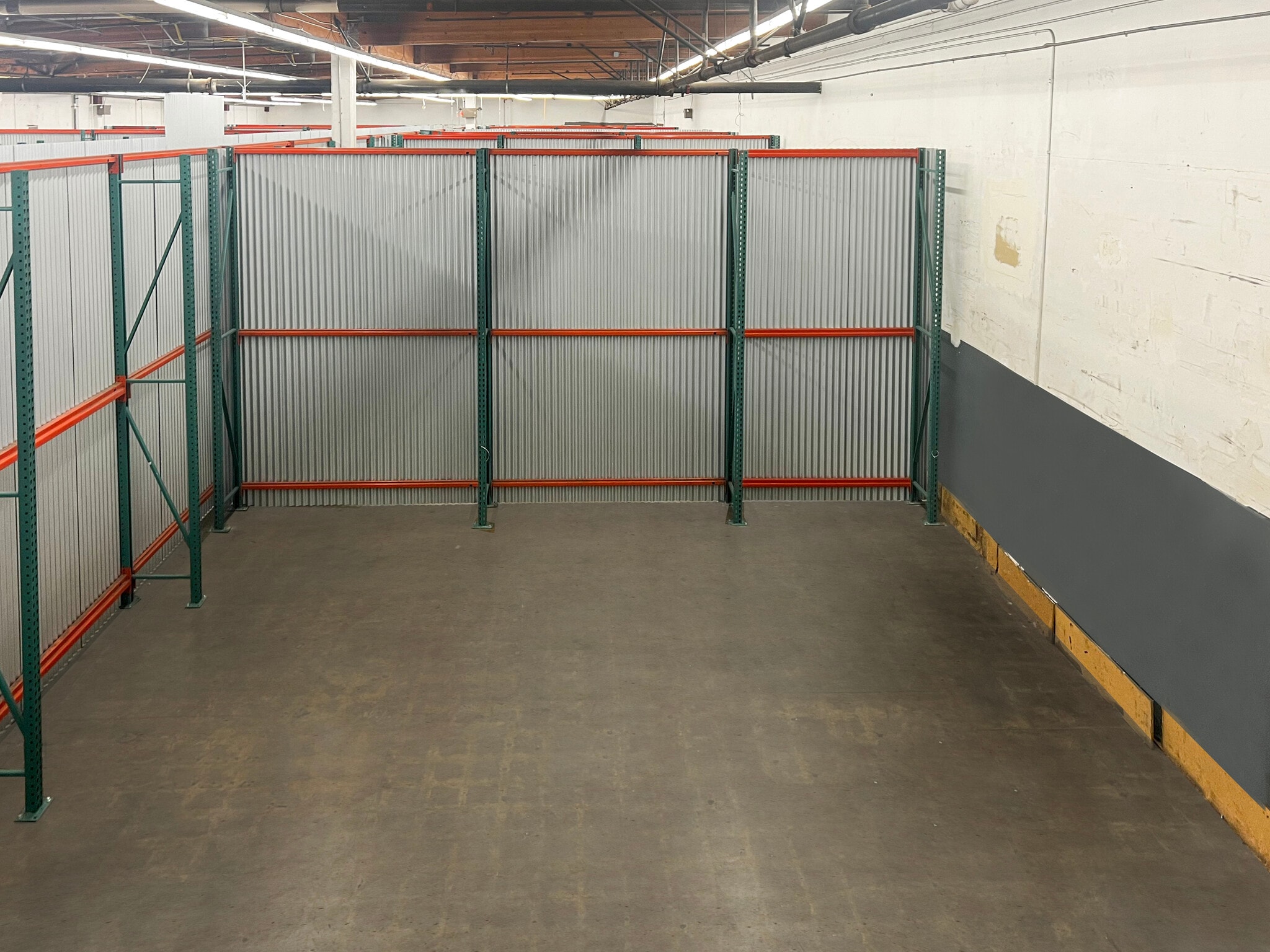 3731 Warner Ave, Santa Ana, CA to rent Interior Photo- Image 1 of 4