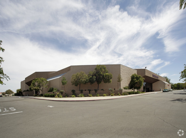 43839 15th St W, Lancaster, CA for sale - Primary Photo - Image 1 of 1