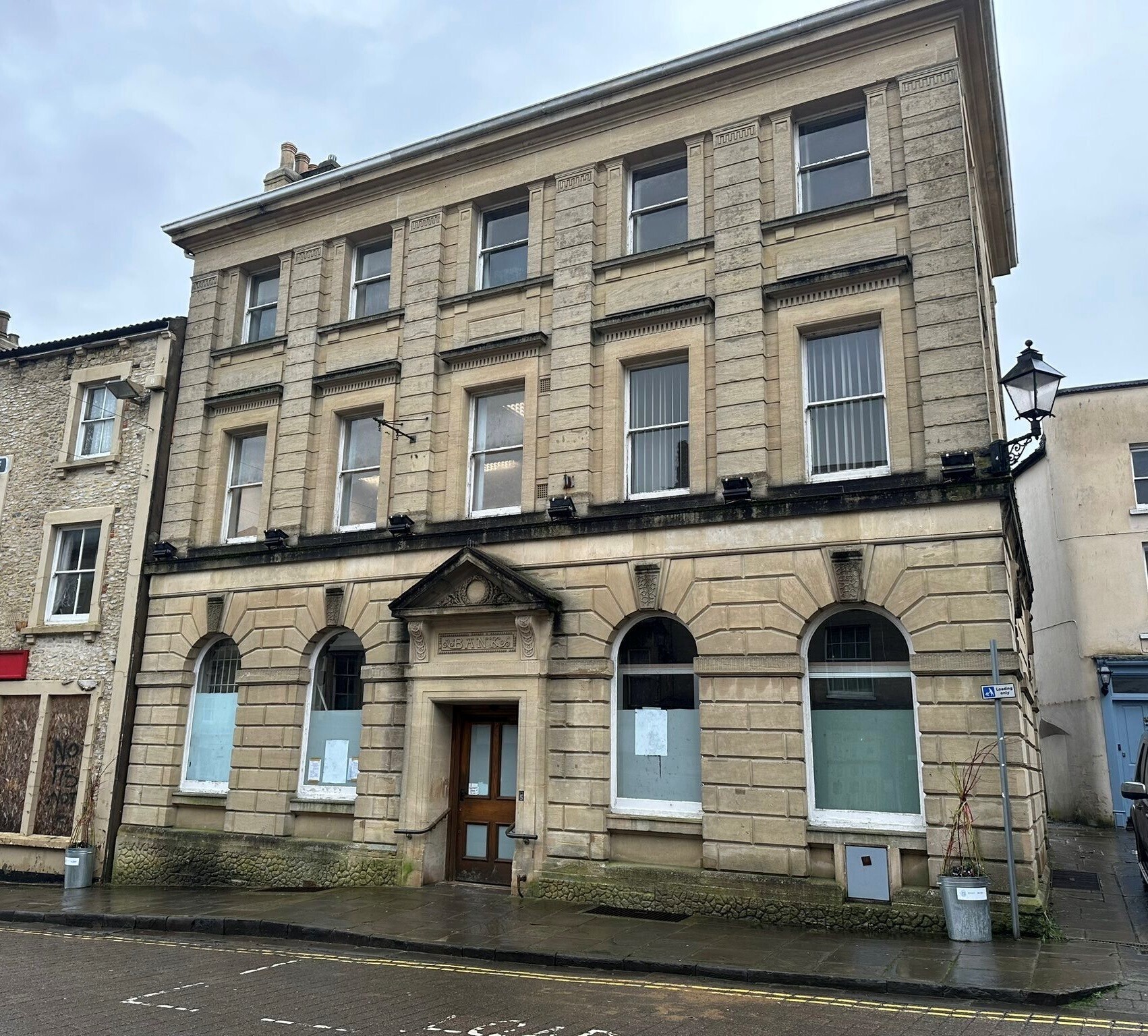 5 High St, Shepton Mallet to rent Building Photo- Image 1 of 8