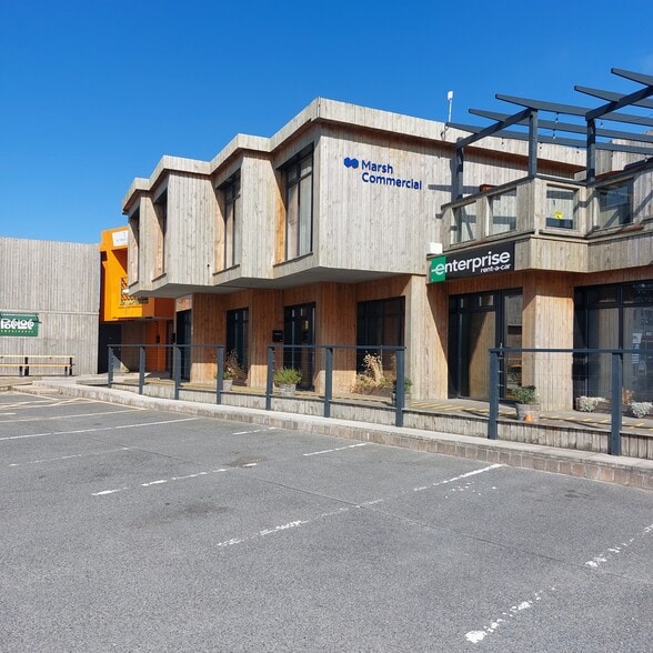 Prow Park, Newquay to rent - Building Photo - Image 2 of 3