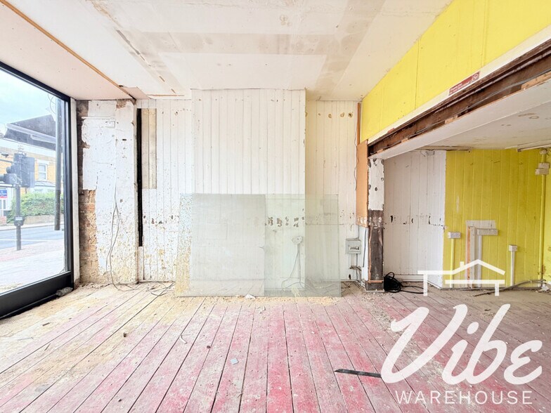 111 Brownhill Rd, London to rent - Building Photo - Image 3 of 5