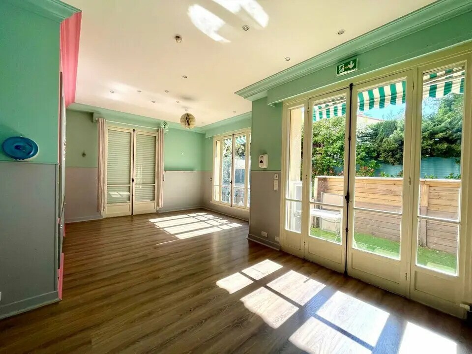 Location Bureaux 95 m² - Photo 1