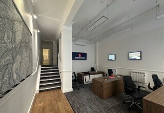 Sheen Rd, Richmond to rent Interior Photo- Image 2 of 3