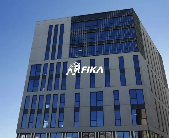 Office in Bordeaux to rent - Building Photo - Image 2 of 5