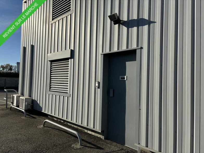 Light Industrial in Avignon for sale - Building Photo - Image 1 of 12