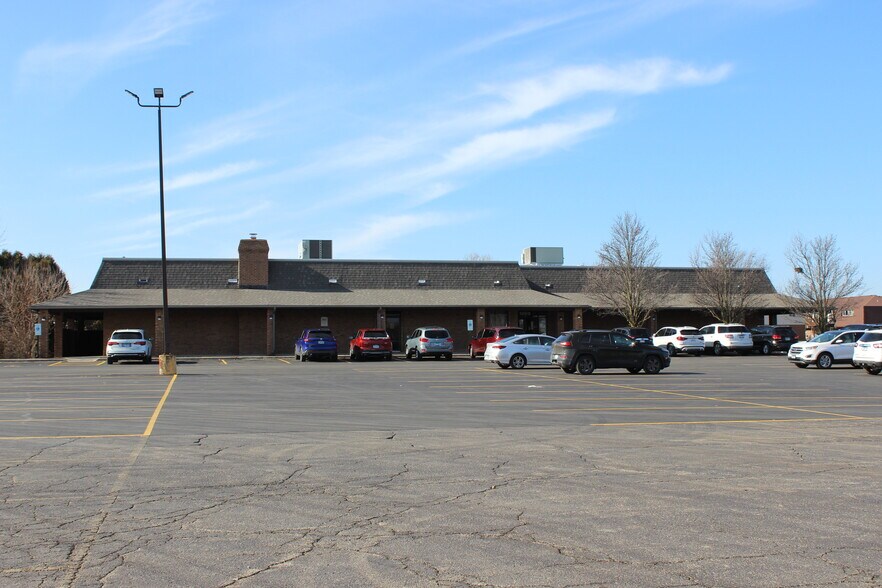 1009 W Laraway Rd, New Lenox, IL for sale - Building Photo - Image 1 of 3