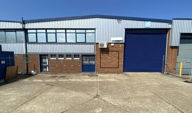 Eldon Way, Paddock Wood to rent Primary Photo- Image 1 of 2