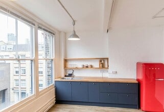 19-20 Great Sutton St, London to rent Interior Photo- Image 1 of 2
