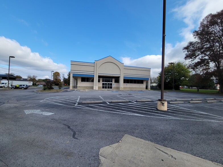 701 Hillsboro Blvd, Manchester, TN for sale - Building Photo - Image 1 of 1