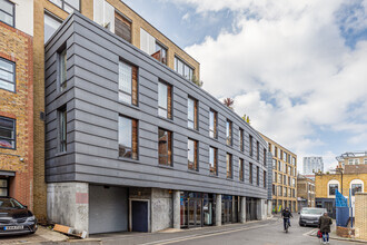 7-15 Drysdale St, London for sale Primary Photo- Image 1 of 11