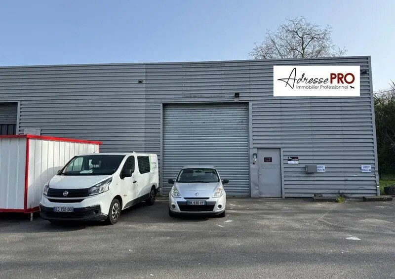 Location Commerce 165 m² - Photo 1