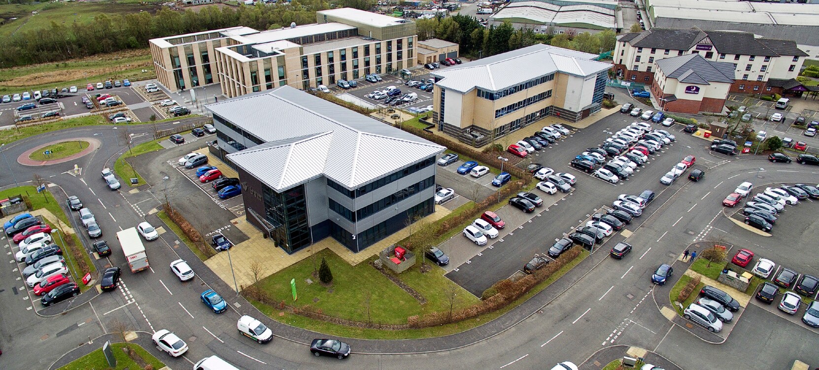 Buchanan Gate, Stepps to rent Aerial- Image 1 of 10