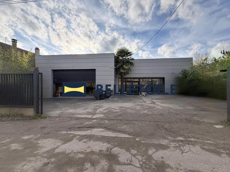 Industrial in Saint-Maur-des-Fossés to rent - Building Photo - Image 2 of 27