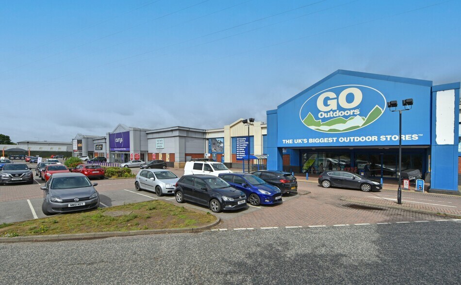 Clough Rd, Hull to rent - Building Photo - Image 2 of 5