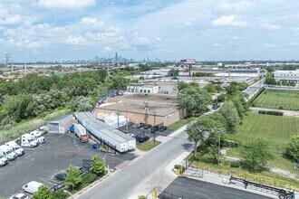 4200 W 40th St, Chicago, IL - AERIAL  map view