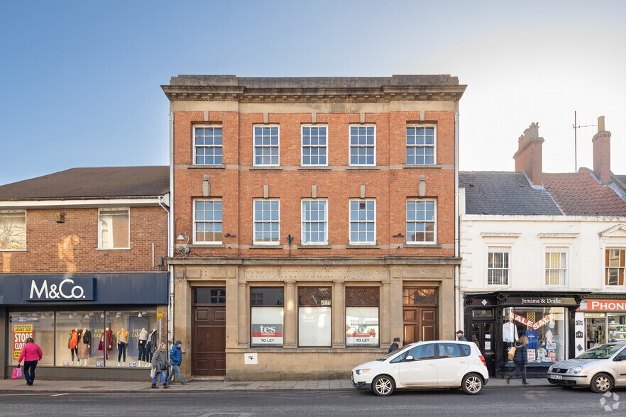 64 Eastgate, Louth, LN11 9PG Retail for Sale UK